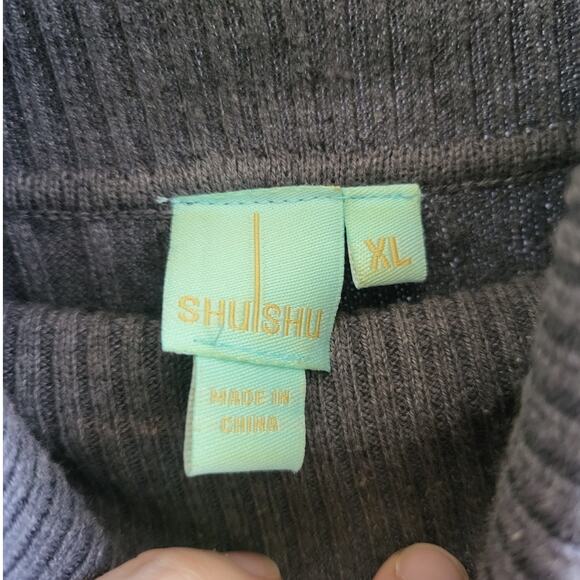 Shu Shu Gray Turtleneck Sleeveless Knit Top - XL - Picture 3 of 6